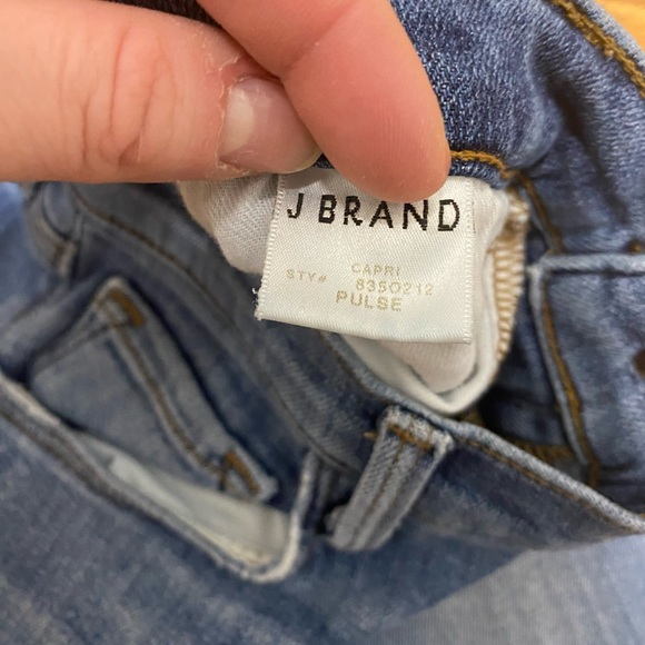 J Brand | EUC size 25 distressed Pulse Capri - Picture 3 of 7
